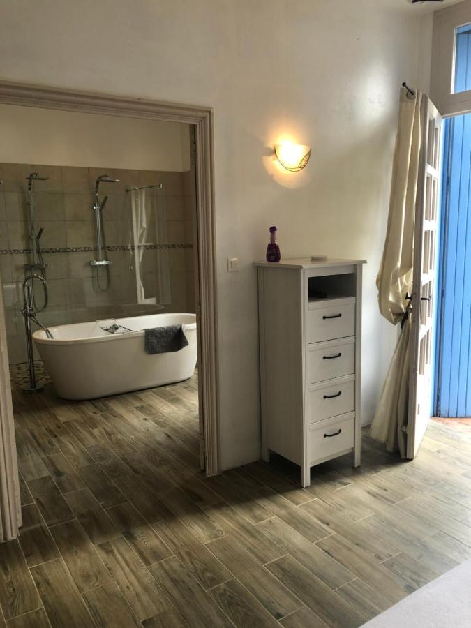 Bed and Breakfast Le Marronnier Saint-Genies-de-Fontedit Esterno foto